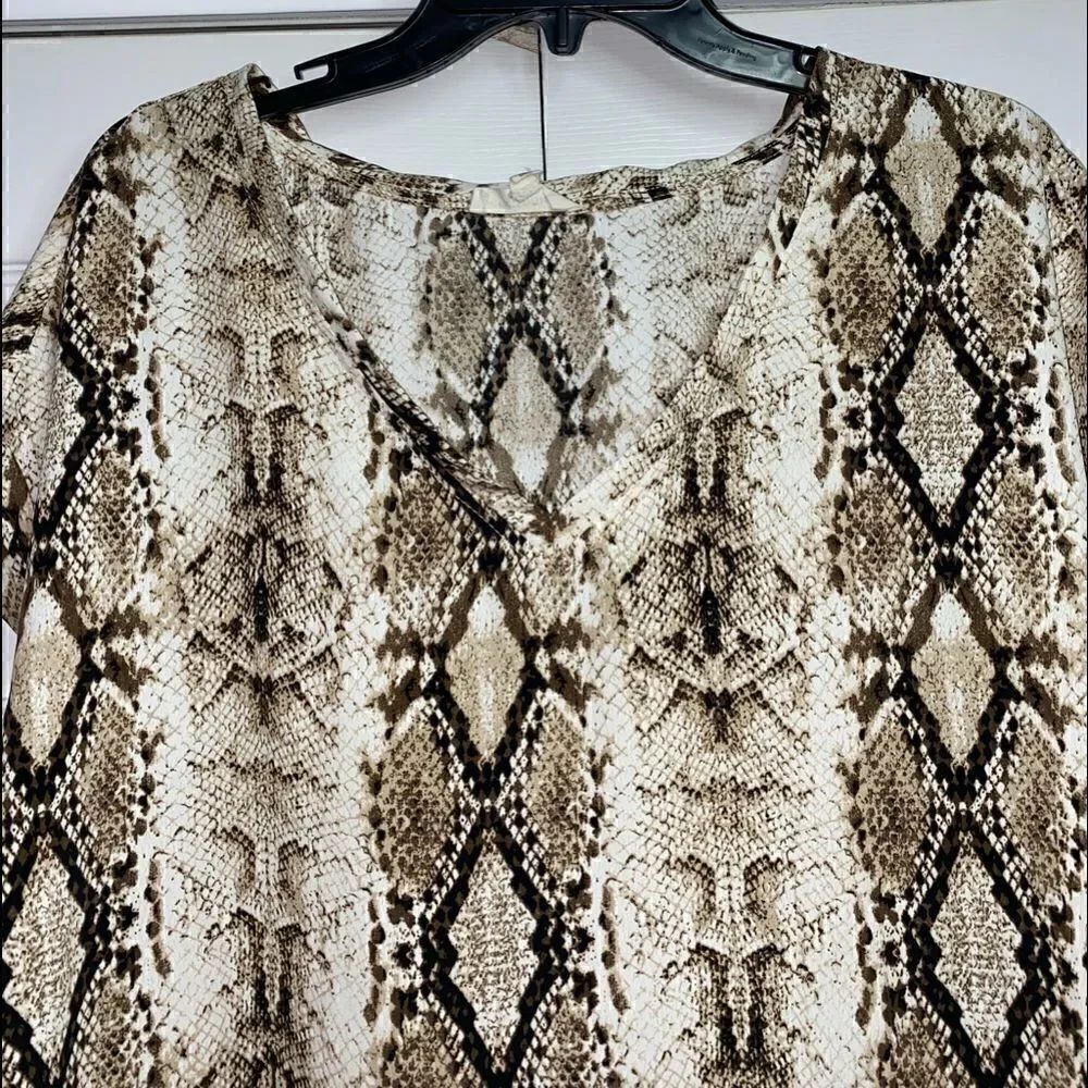 ee:some Snake Print Top  - Picture 4 of 7